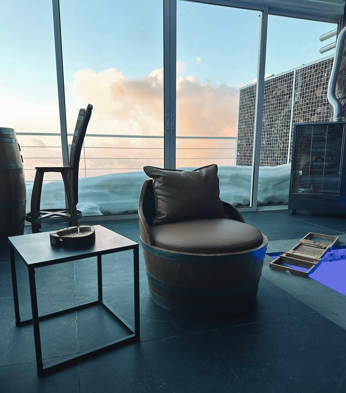 Barrel Seats/Chairs